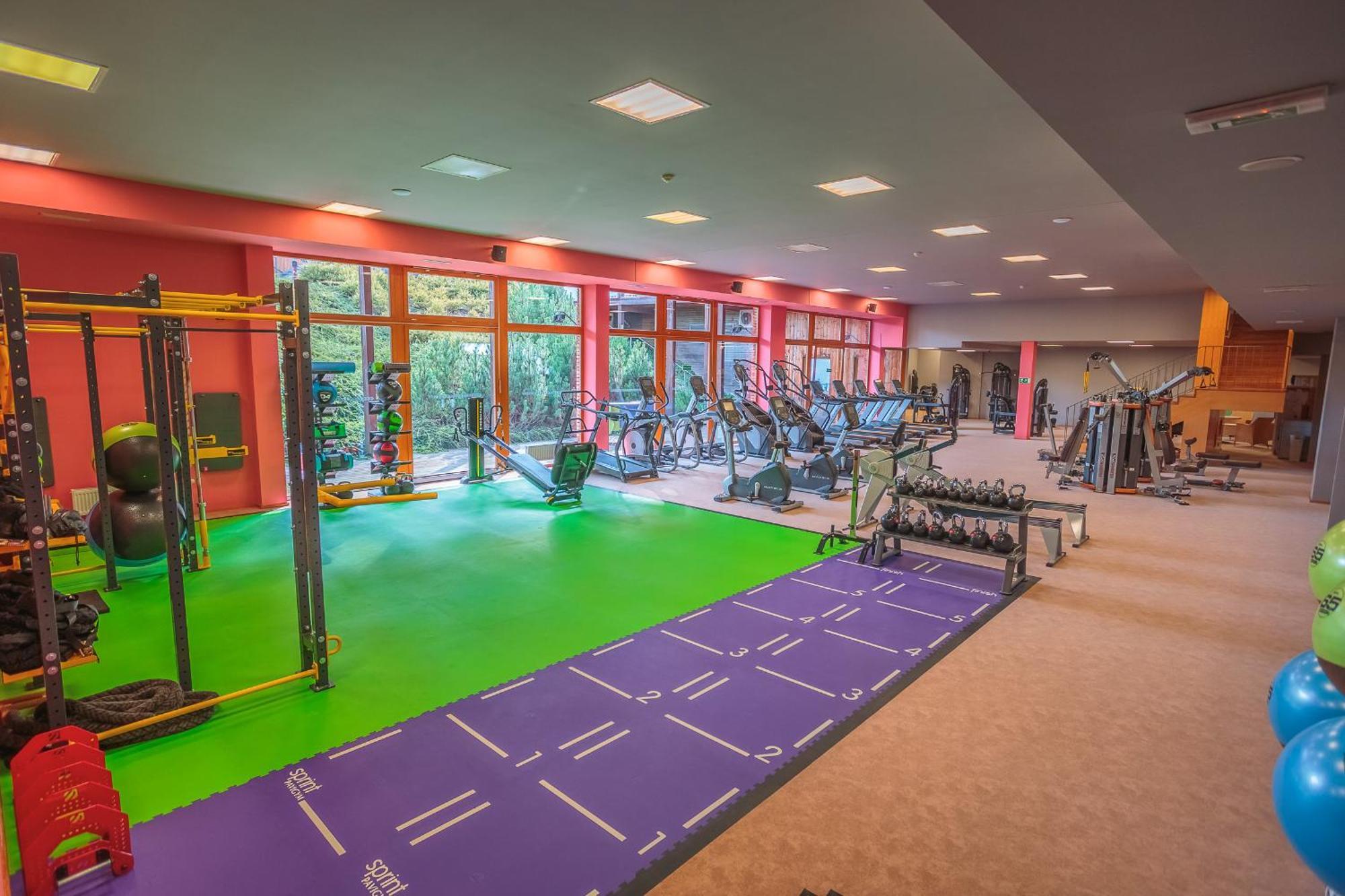 Park Holiday Congress & Wellness Hotel — Zdjęcia 3